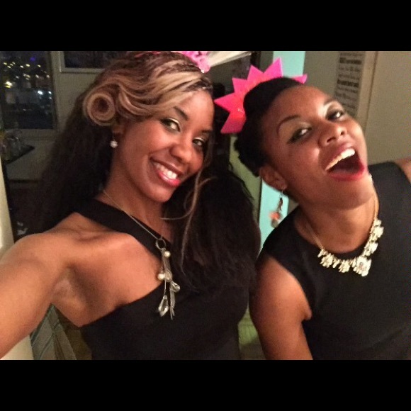 Meet your Posher, Dina - Picture 1 of 1